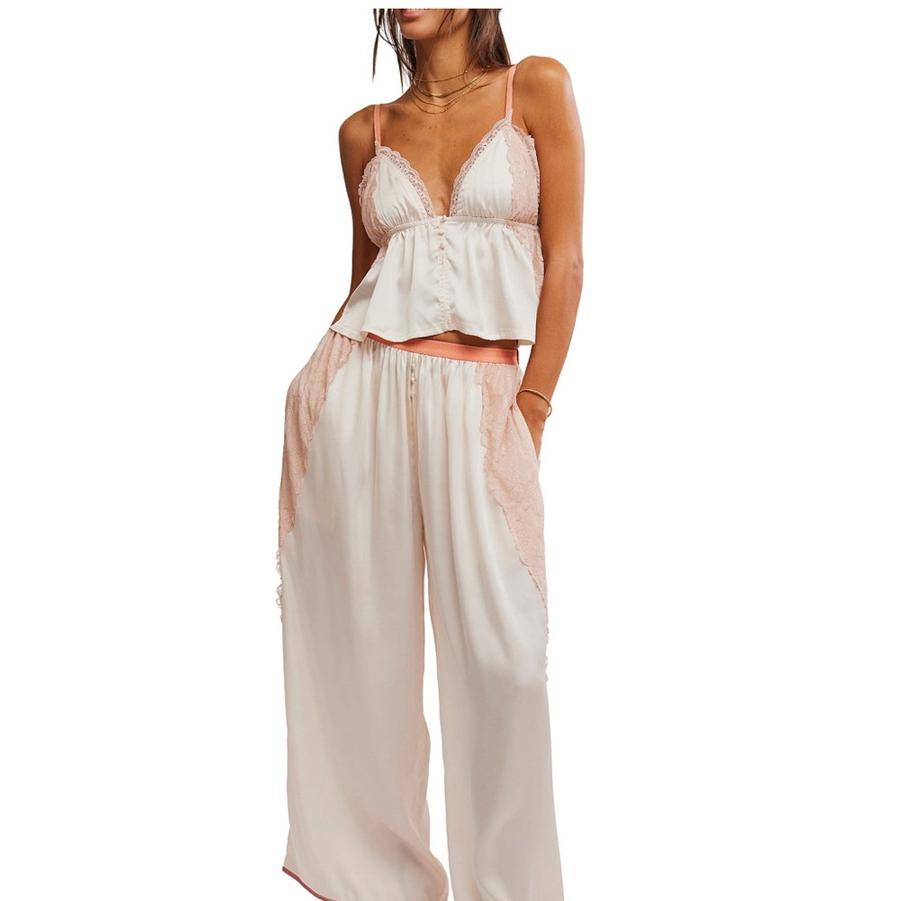 NWT-Free People Blush Lace Lounge Set